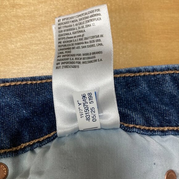 American Eagle Low-rise baggy wide leg size 10 short, raw back hem strech women - Picture 11 of 14